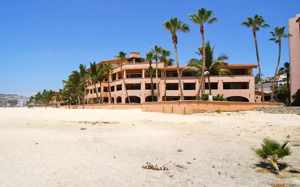 La Jolla beachfront condominiums on Costa Azul Beach, San José del Cabo