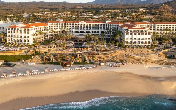Hilton Los Cabos Beach & Golf Resort — destination for your private SJD transfer