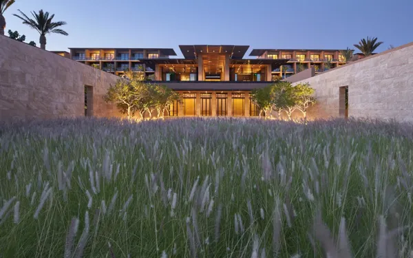 JW Marriott Los Cabos Beach Resort & Spa — destination for your private SJD transfer